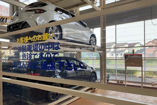 半田4_展示車