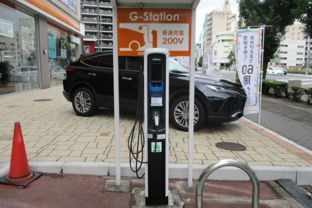 西大須_充電スタンド