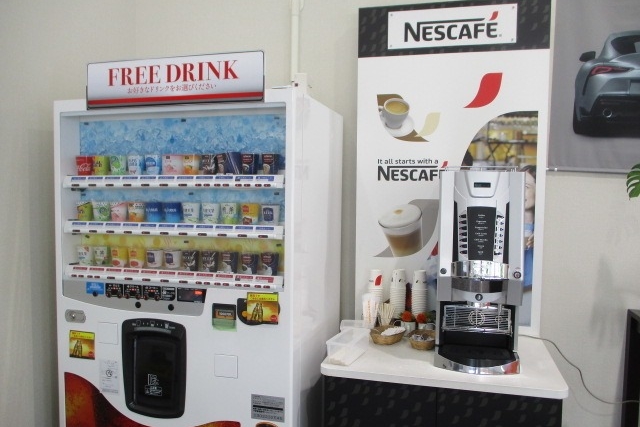 西大須_ドリンクコーナー