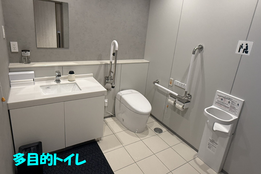 岡崎上地_多目的トイレ