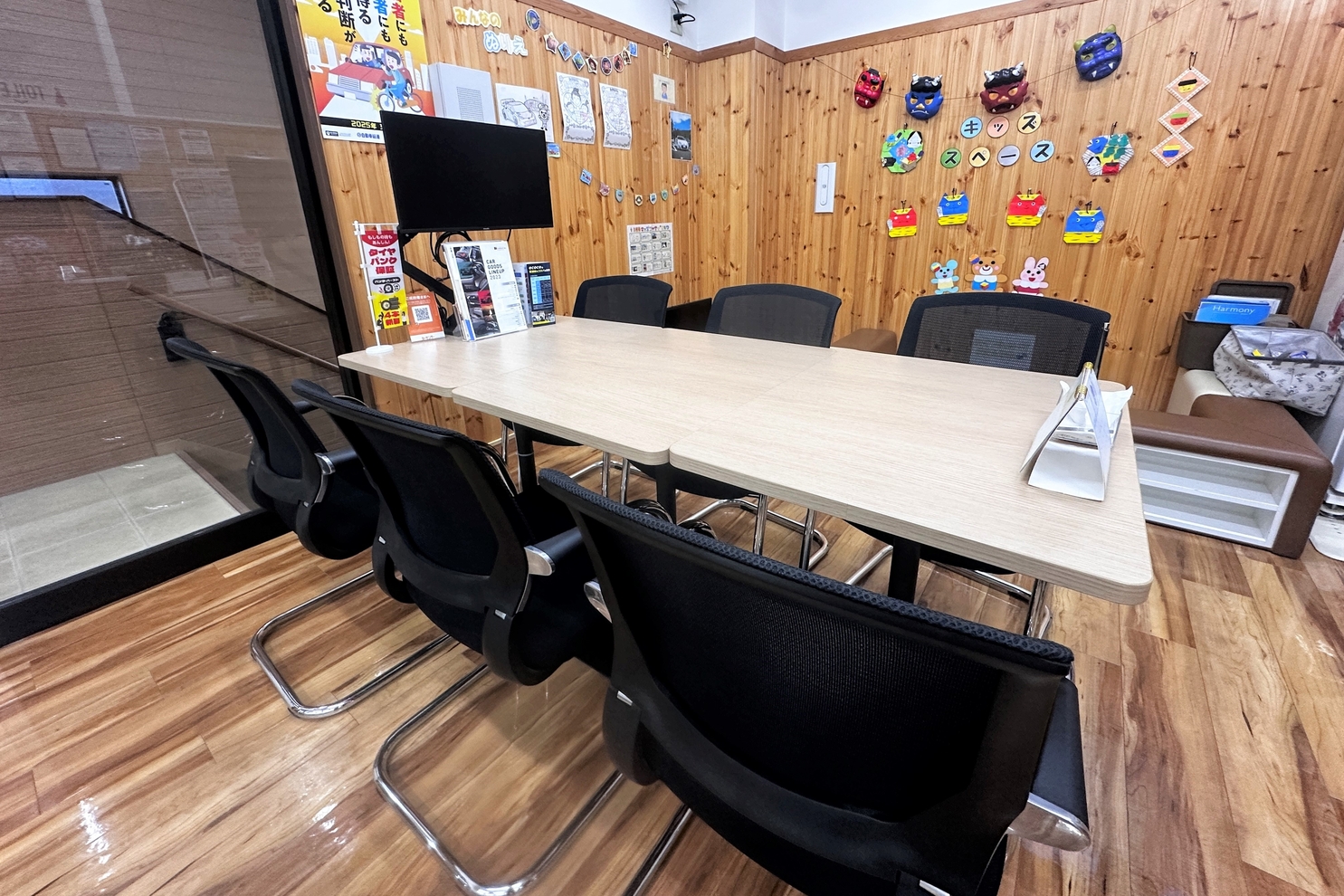 尾張旭井田_商談デスク